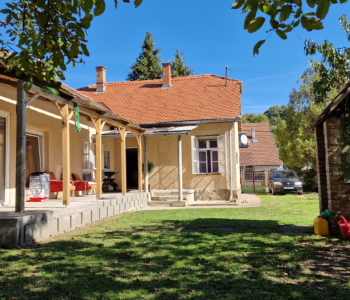 Eladó családi ház Pécs Vasason